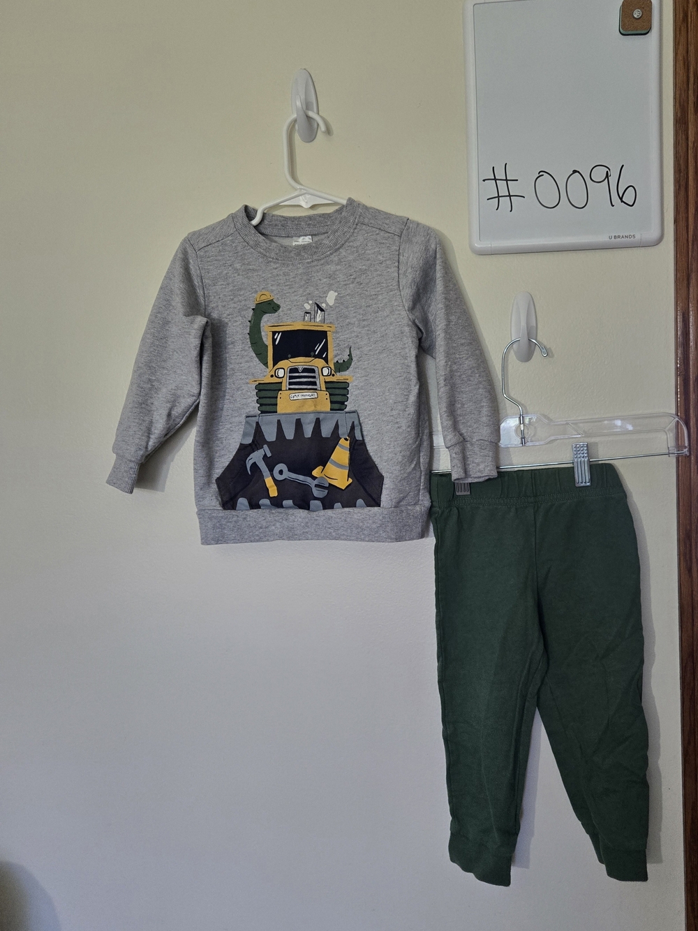 Carter's 2T Gray Sweatshirt with Yellow Dump Truck Graphic & Green Joggers #0096